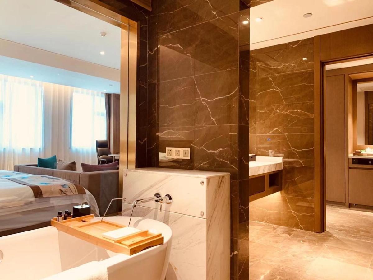 Baoying Jinling Hotel Экстерьер фото